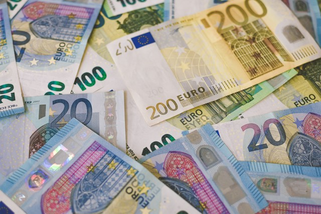 Money bills euro